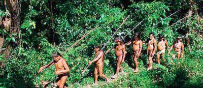 Guerreros waorani