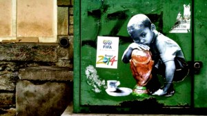 COPA. Los grafiteros argumentan que es una falta de respeto para todo el país el dinero gastado en construir estadios e infraestructura para el principal evento deportivo mundial, dejando a un lado las muchas y reales necesidades que tiene el pueblo brasileño.