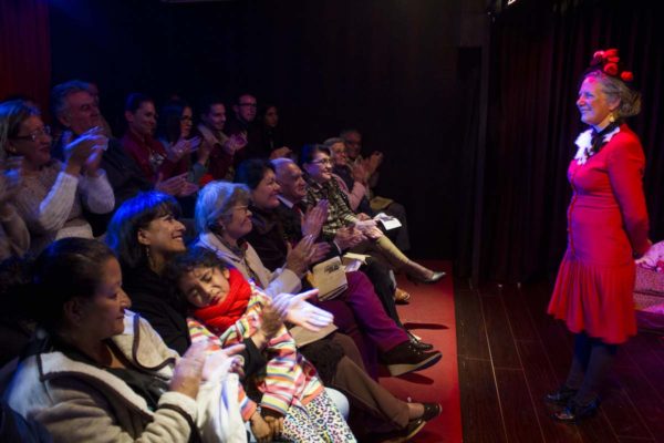 ¡que viva el teatro!