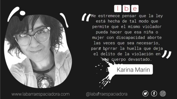 Elogio de la mujer idiota